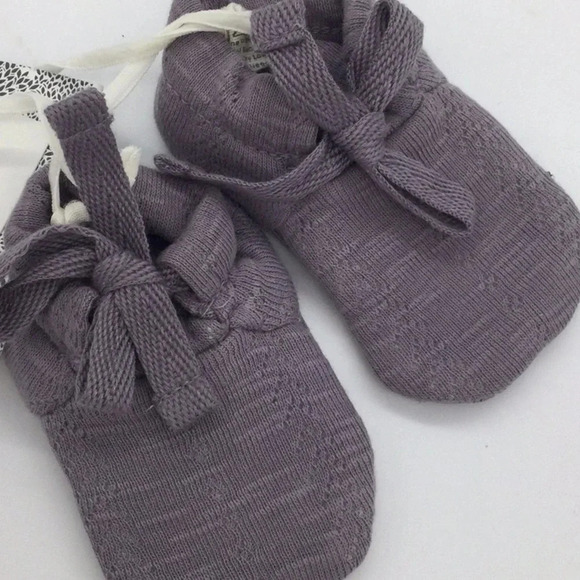 NWT Kate Quinn 3-6M Purple Booties - Picture 2 of 4